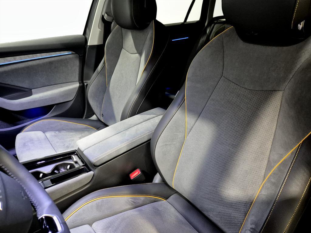 Skoda Superb Wagon 2.0 tdi Style 150cv dsg