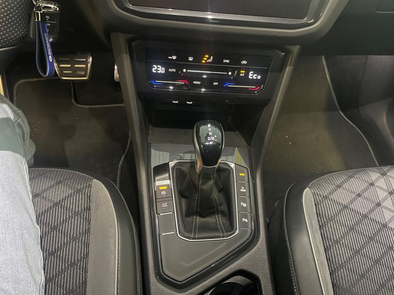 Volkswagen Tiguan 1.4 TSI eHYBRID DSG R-Line Led