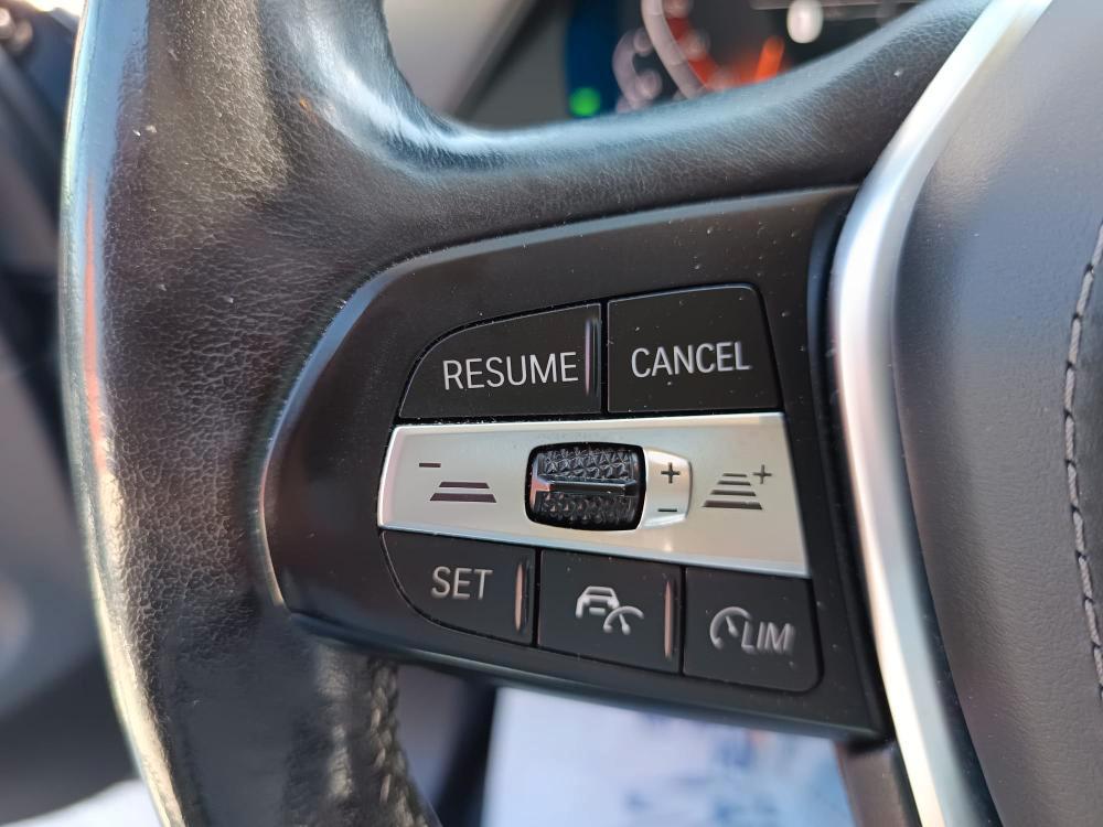 BMW X5 xdrive30d mhev 48V xLine auto