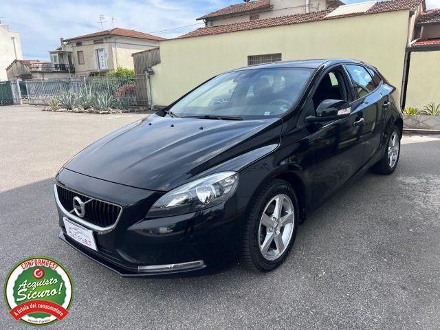 VOLVO V40 D2 'eco' Momentum - PER NEOPATENTATO --