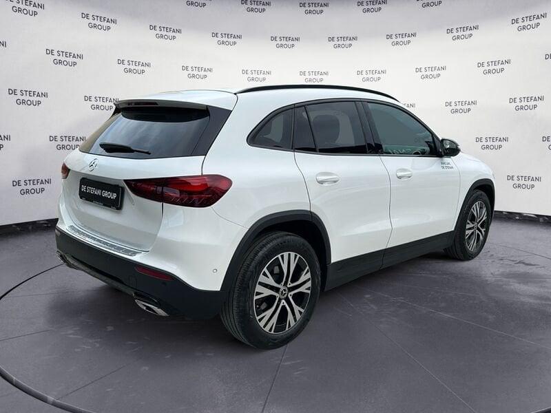 Mercedes-Benz GLA GLA 180 d Progressive Advanced NIGHT-PACK