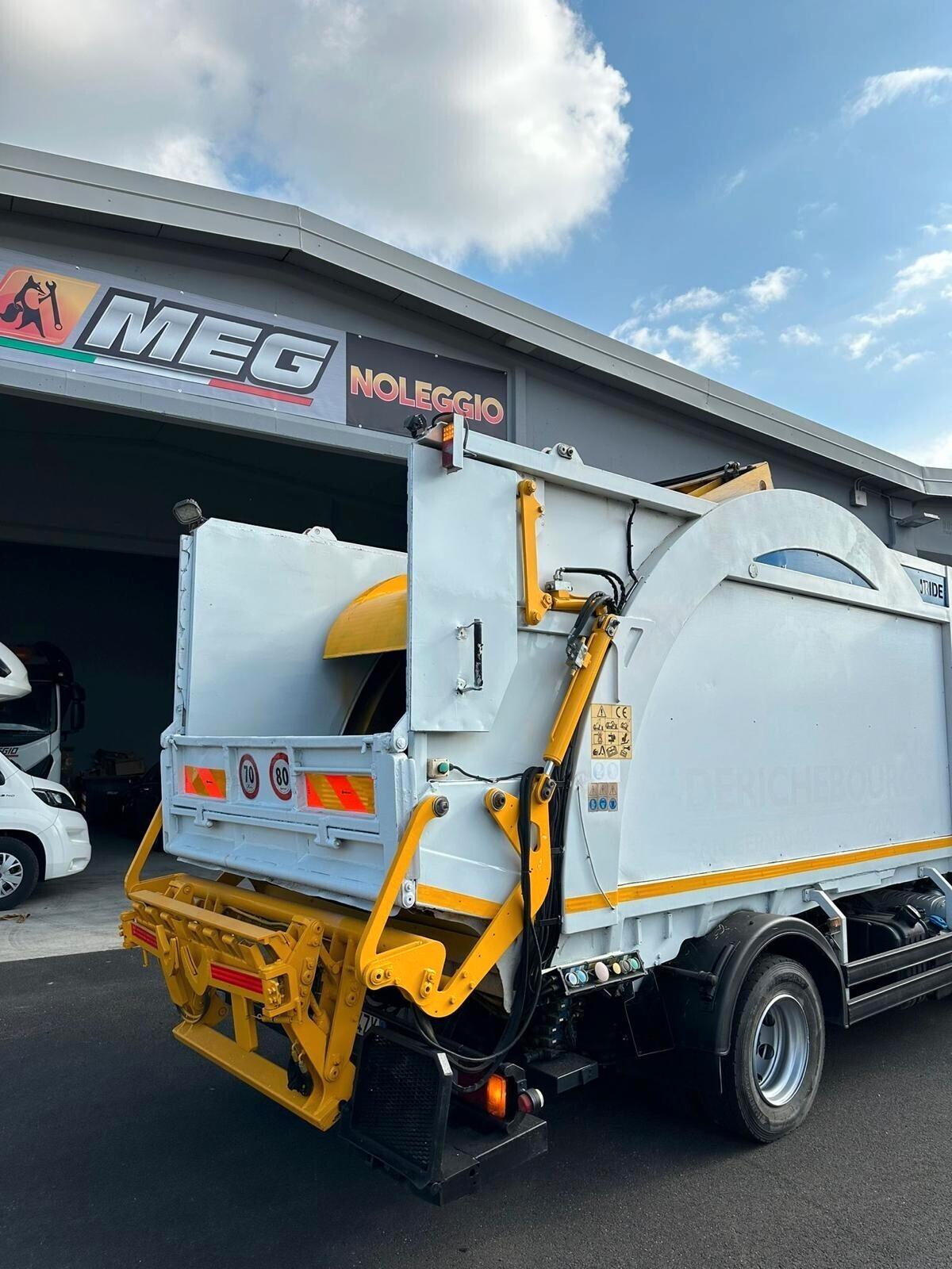 IVECO COMPATTATORE