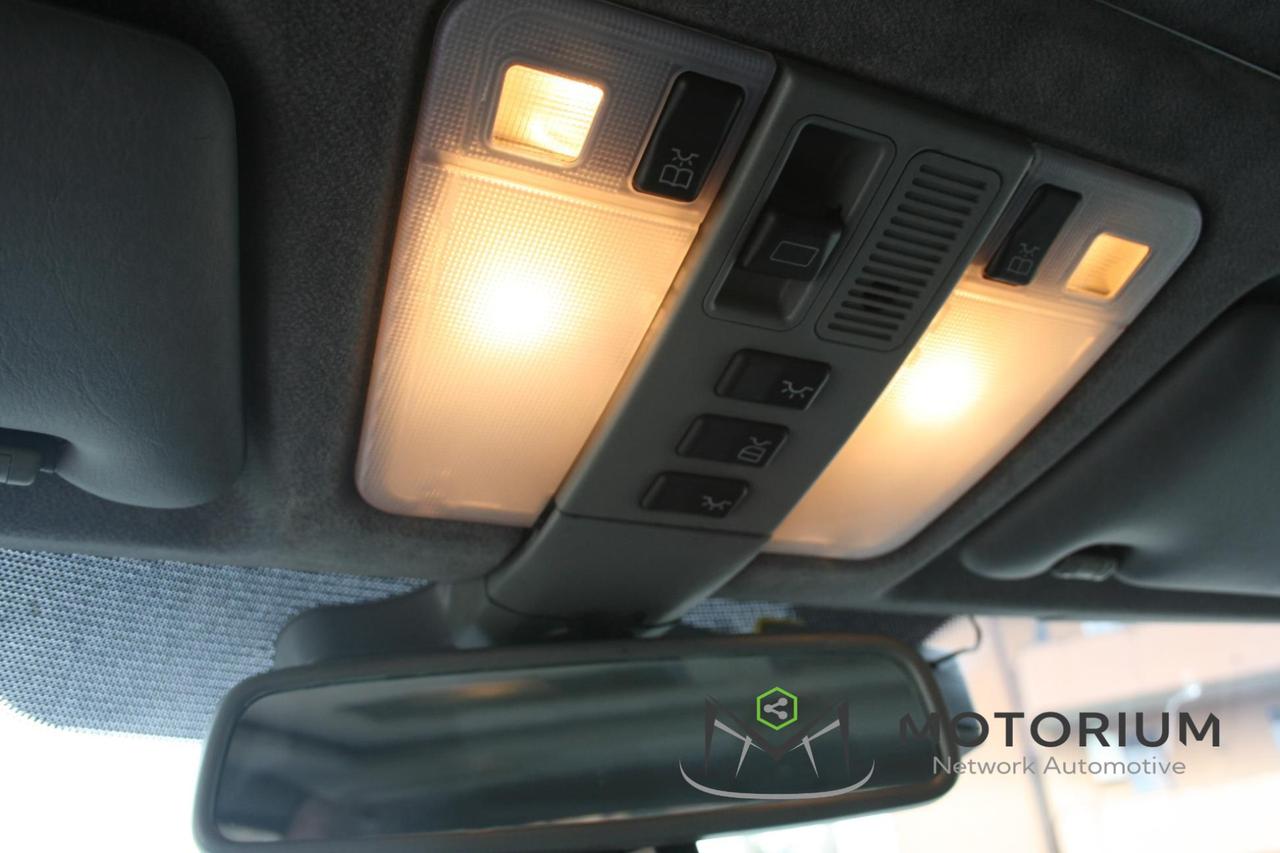 MERCEDES-BENZ CLASSE S 320 W140