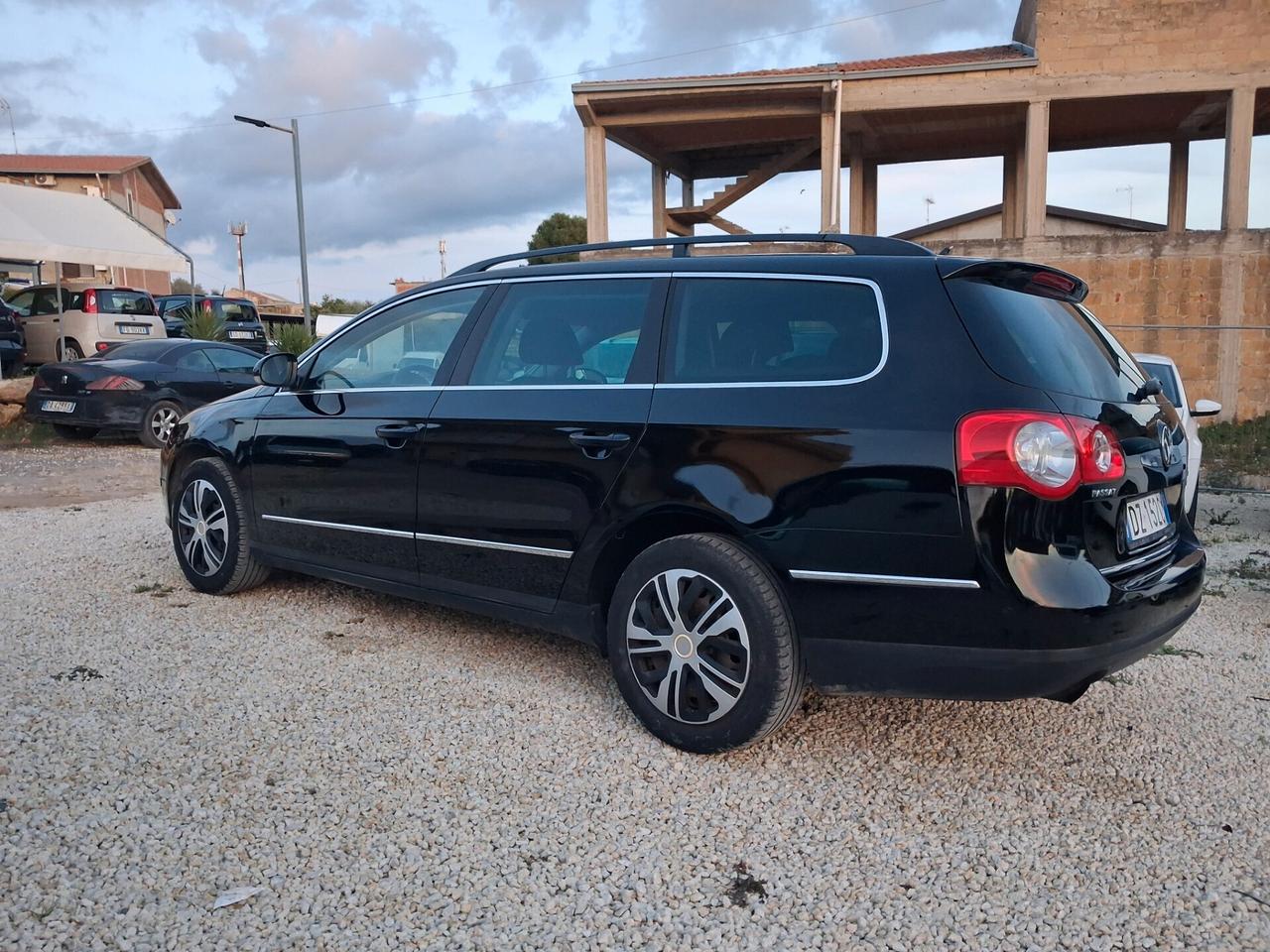 Volkswagen Passat 1.6 TDI DPF Var Comf. BM Tech.