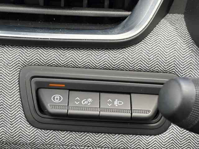 RENAULT Clio TCe 90 CV 5 porte Techno