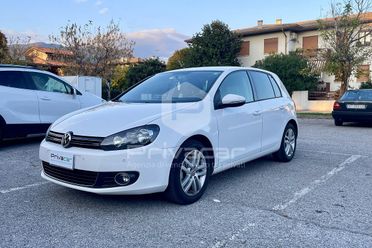VOLKSWAGEN Golf Business 2.0 TDI 140CV DSG 5p High.