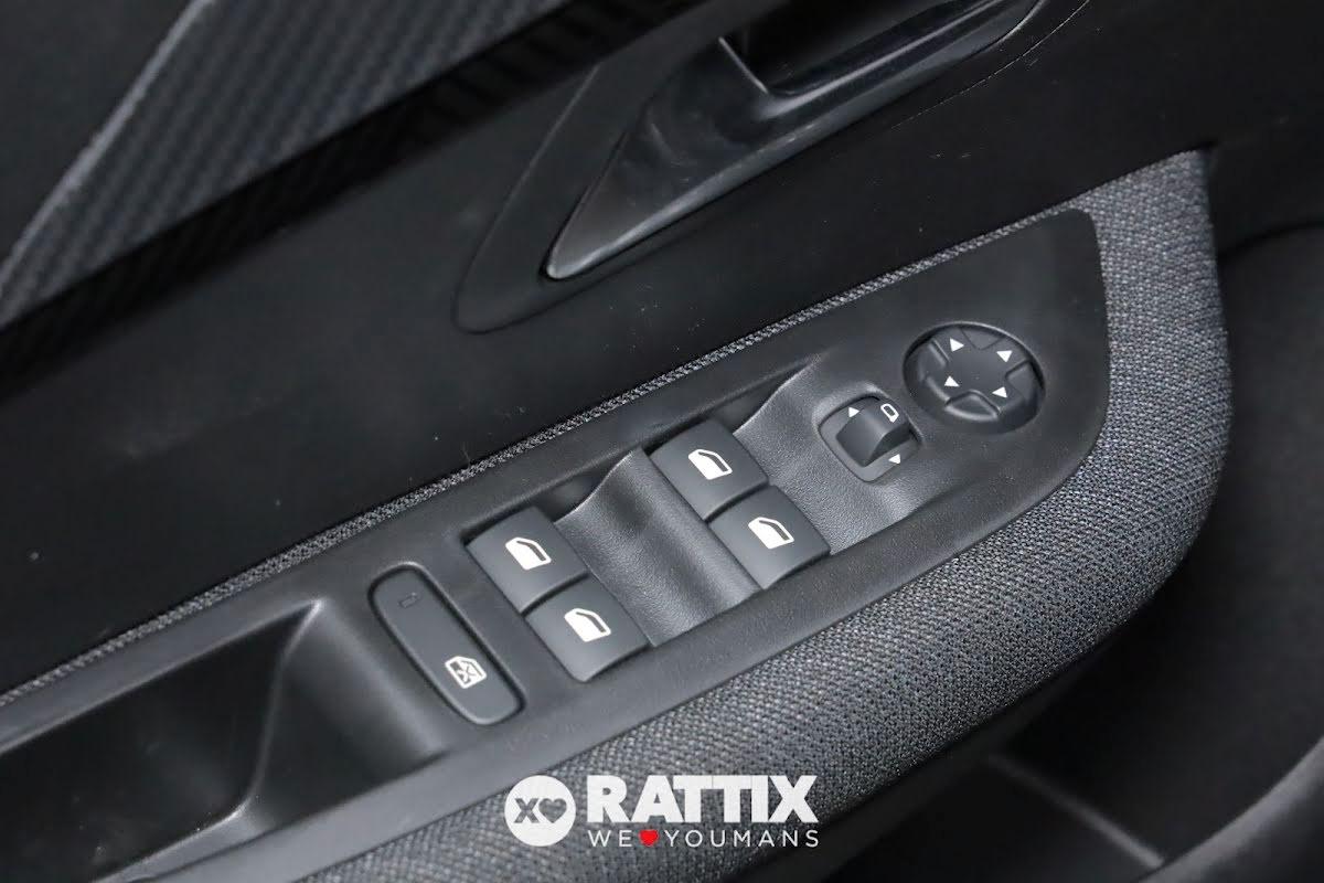 Peugeot 208 1.2 Puretech 100CV Style