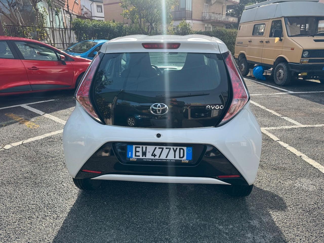 Toyota Aygo 1.0 VVT-i 69 CV 5 porte