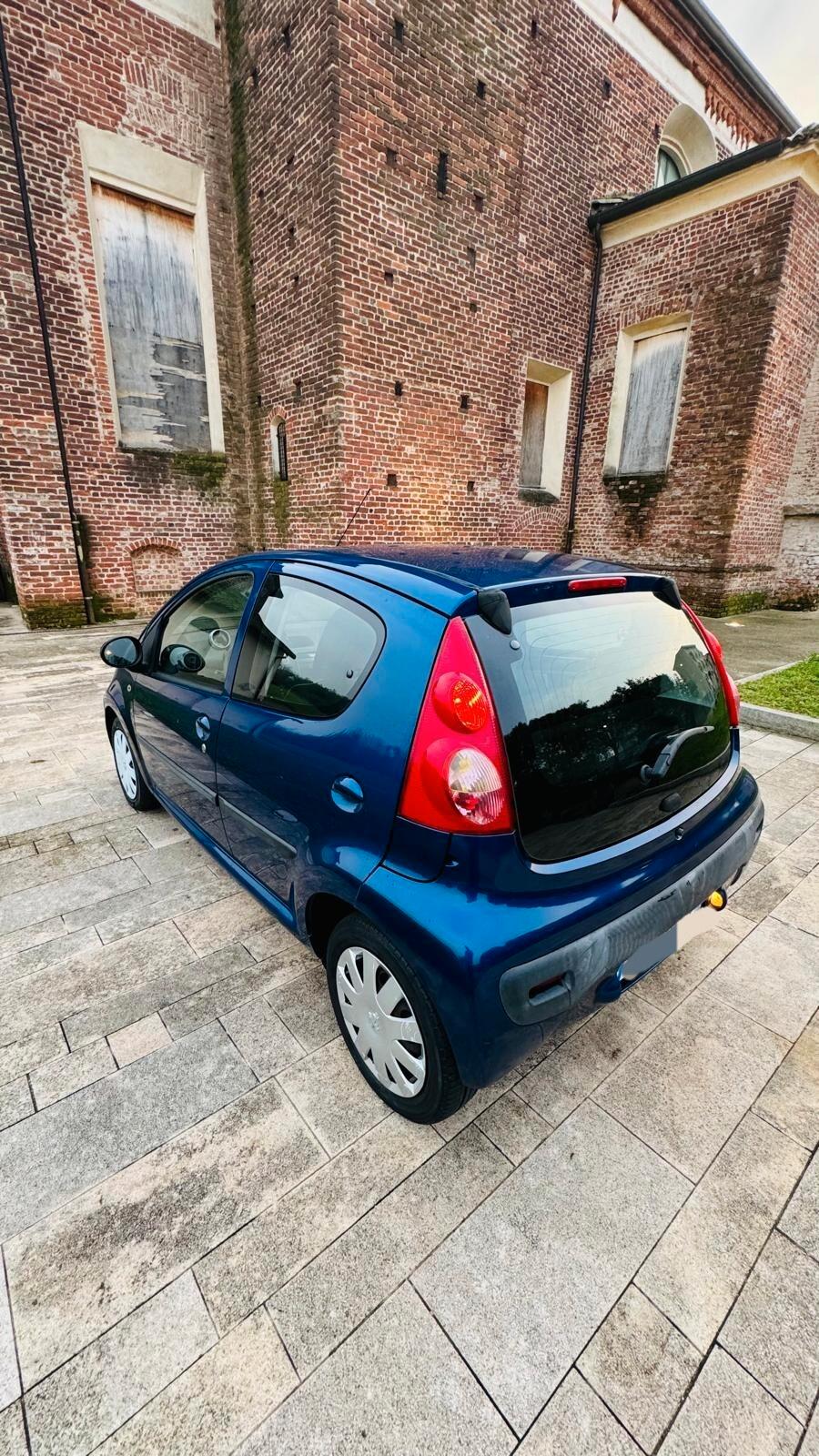 Peugeot 107 1.0 68CV 5p. Desir