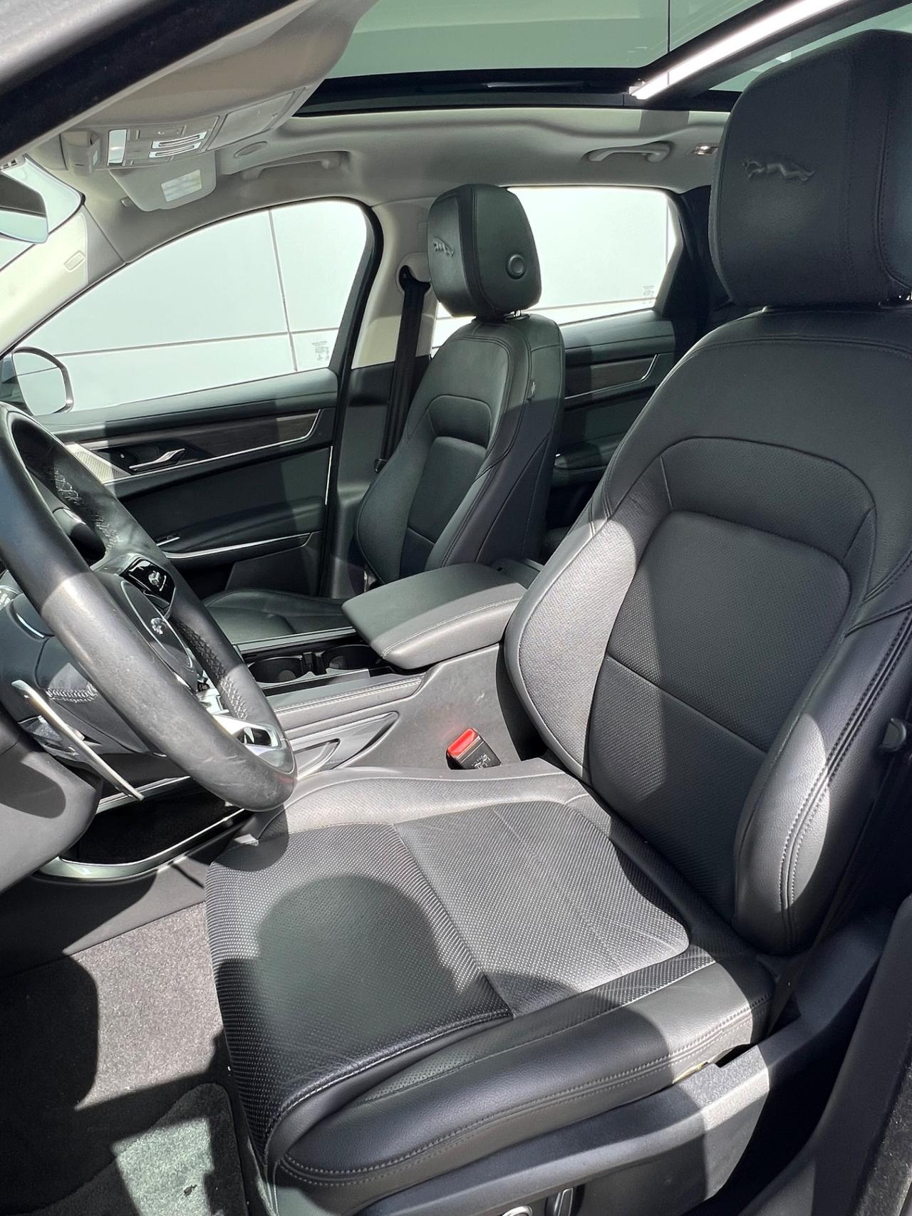 Jaguar F-Pace S awd 204cv auto possibilità noleggio no scoring