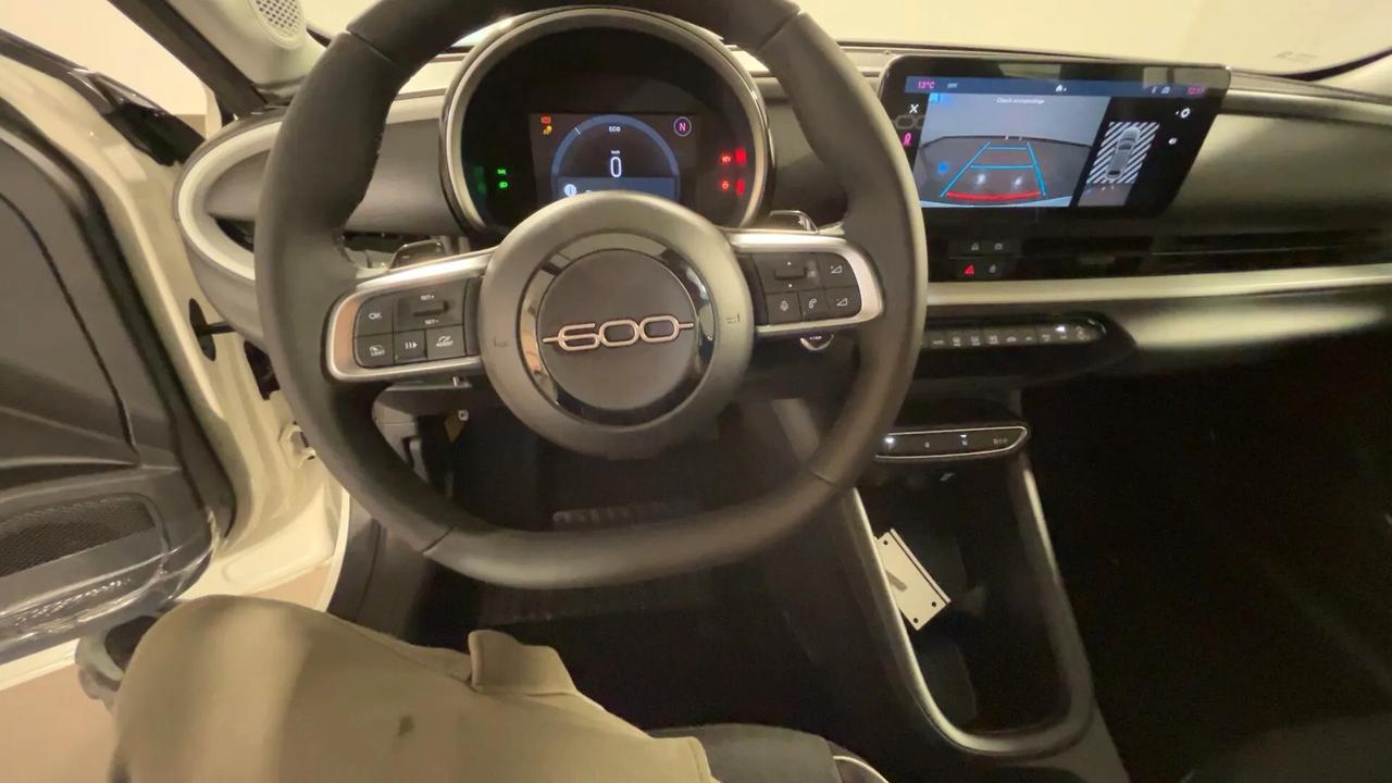 Fiat 600 Hybrid 110 CV DCT MHEV La Prima