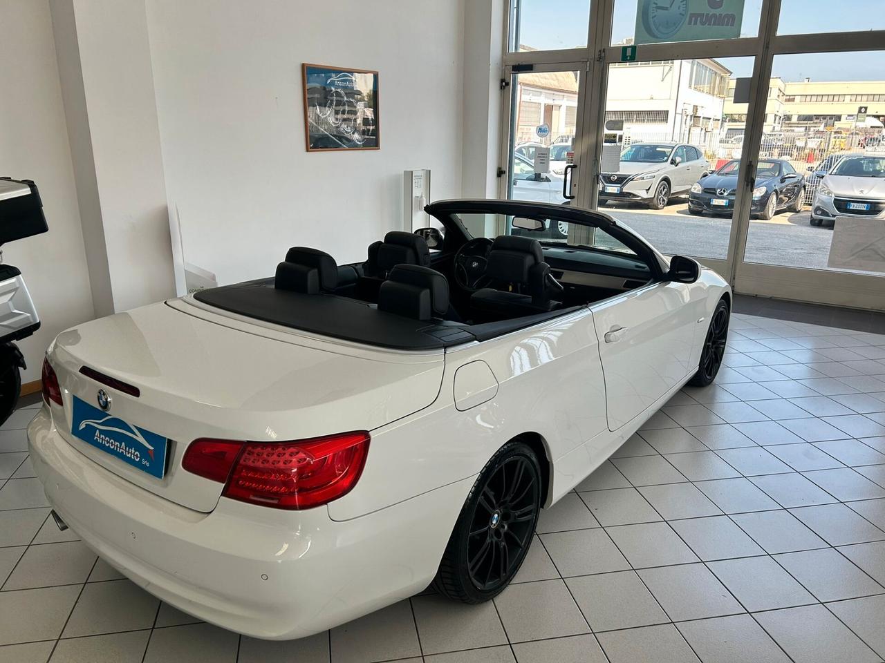 Bmw 320 Cabrio 2.0D 2011