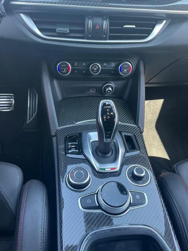 Alfa Romeo Stelvio 2.0 Turbo 280 CV AT8 Q4 Ti