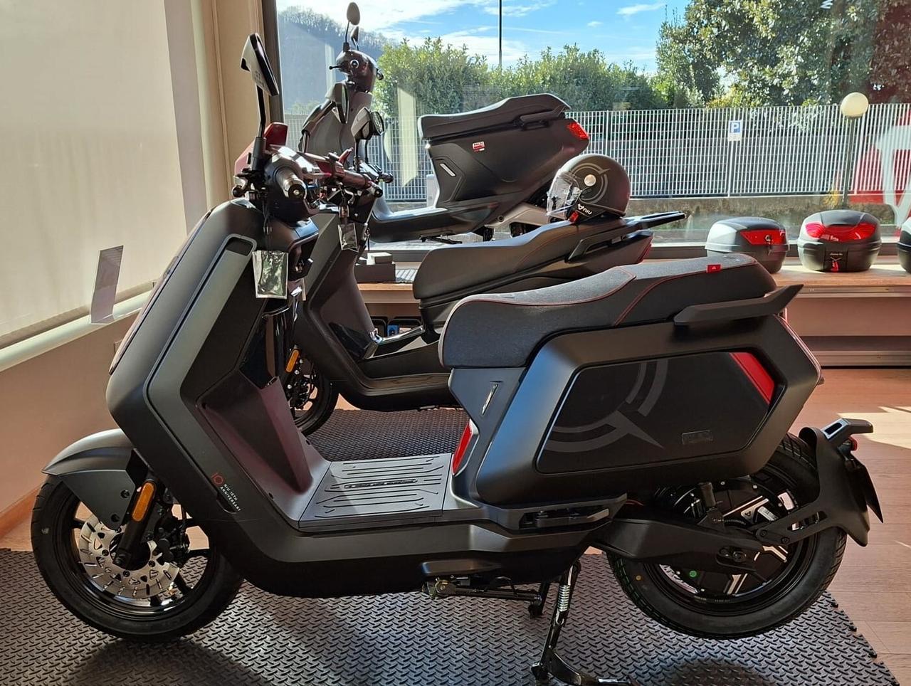 Niu NQiX 150 Anniversary