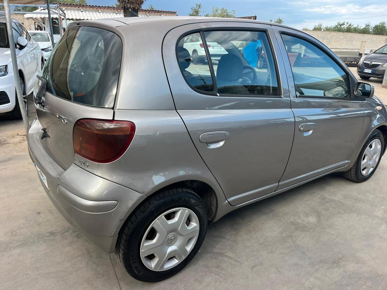 Toyota Yaris 1.4 tdi D-4D cat 5 porte