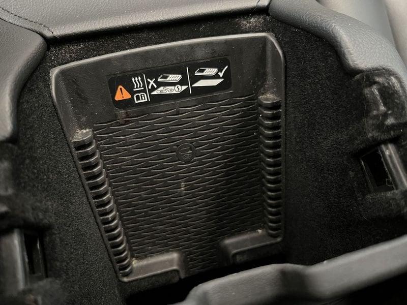 Cadillac XT4 XT4 2.0 td Premium Luxury awd auto