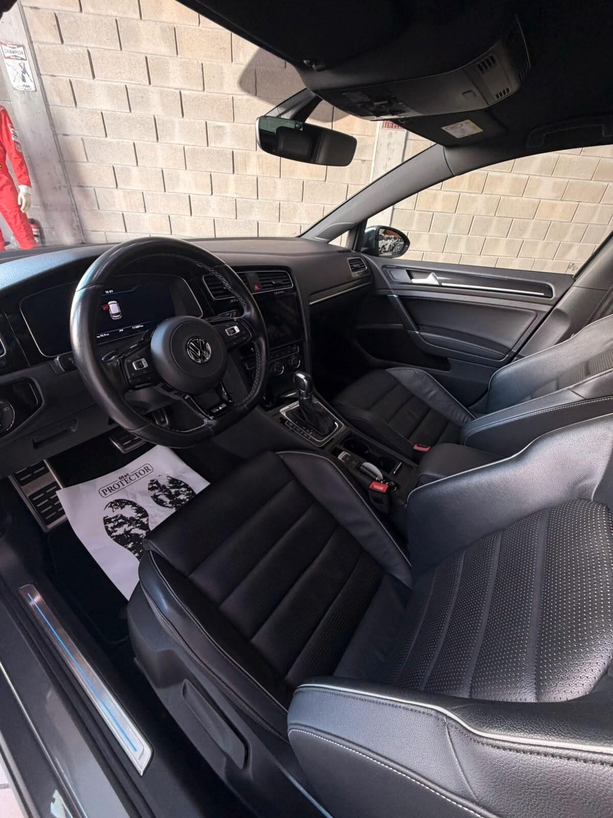 Volkswagen Golf 7.5 R 2.0 TSI DSG - GARANZIA