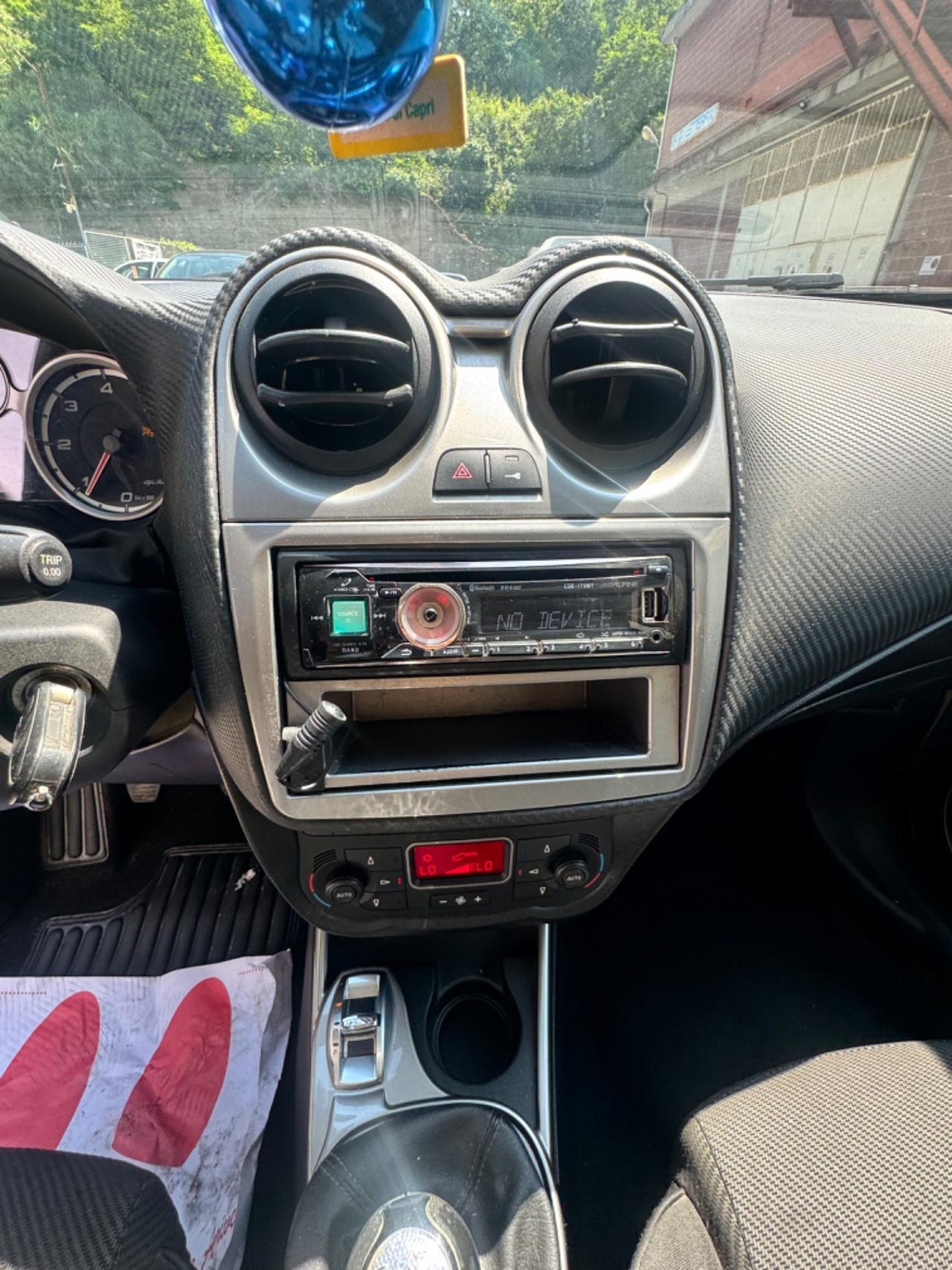 Alfa Romeo MiTo 1.6 JTDm 16V Distinctive Sport Pack 2009