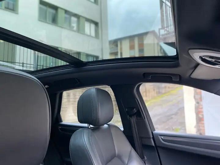 Porsche Macan 2.0 tetto poanoramico !