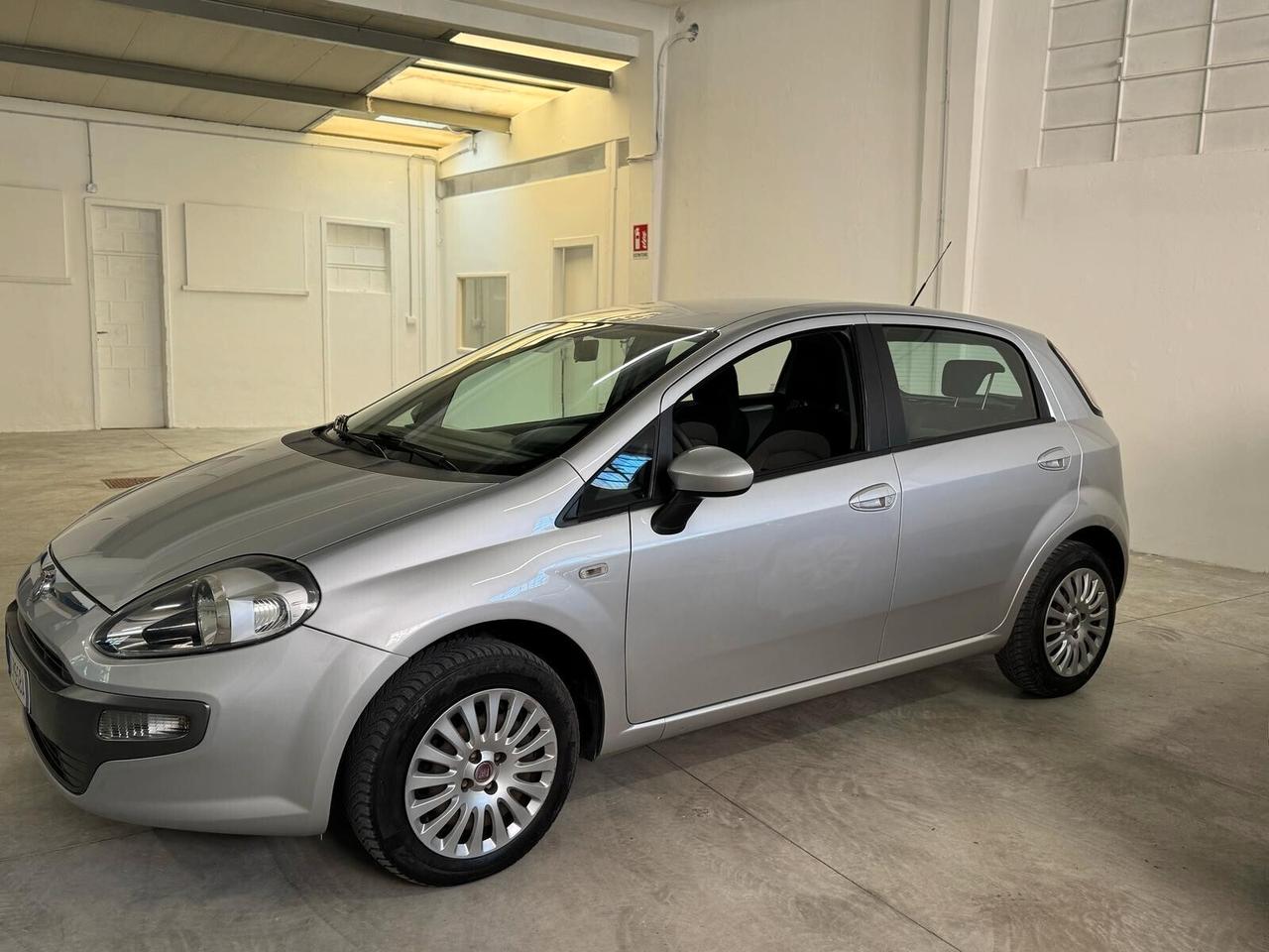 Fiat Punto Evo 5p 1.4 AUTOMATICA 77cv GARANZIA 12 MESI