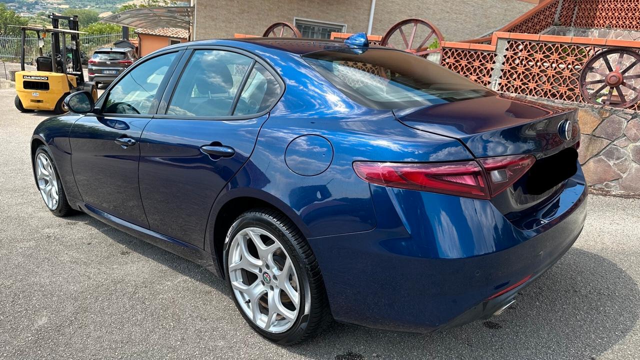 Alfa Romeo Giulia 2.2 Turbodiesel 160 CV AT8 (Motore Rotto)