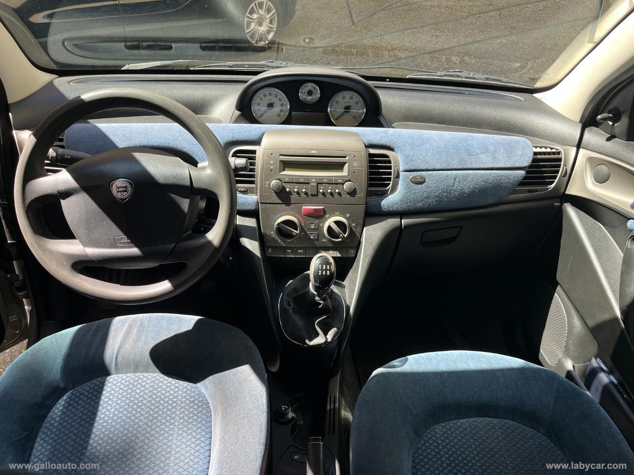 LANCIA Ypsilon 1.2 16V Platino