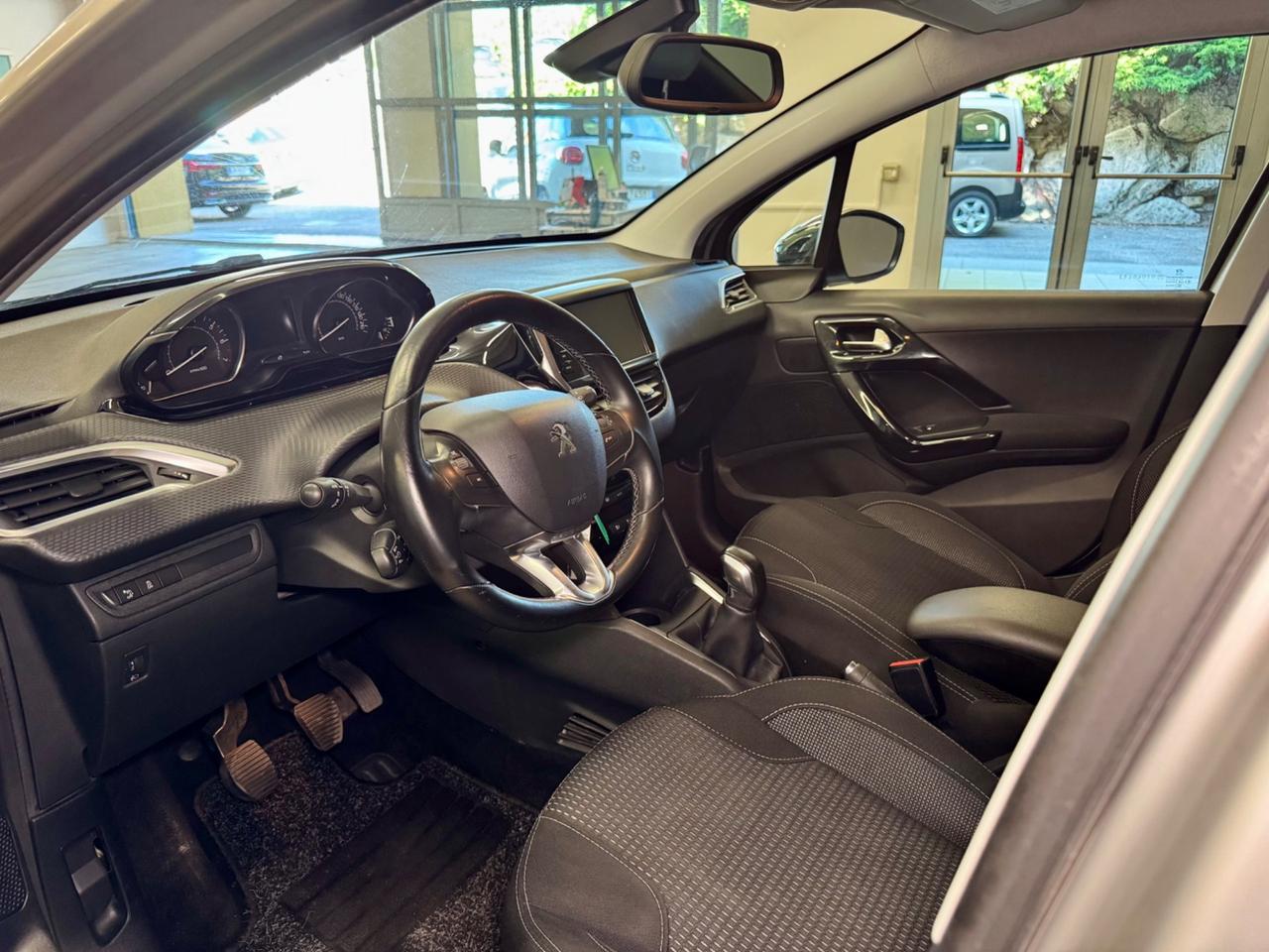 Peugeot 208 PureTech Allure