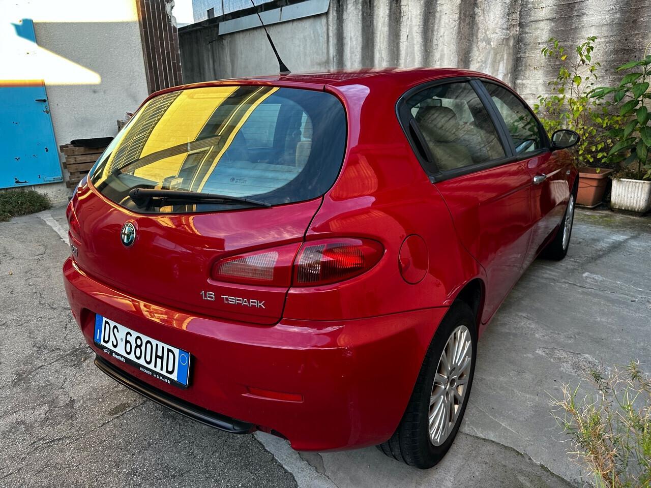 Alfa Romeo 147 1.6 16V TS (105) 5 porte Distinctive