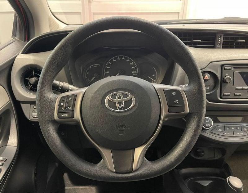 Toyota Yaris 1.5 Hybrid 5 porte Cool