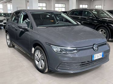 Volkswagen Golf 8 1.0 etsi evo 110CV Life dsg pronta consegna
