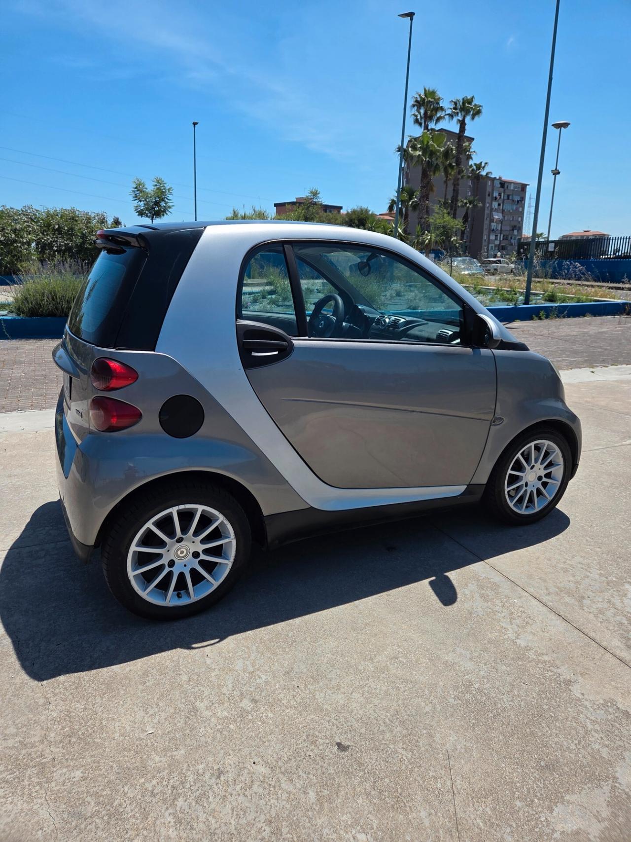 Smart ForTwo 1000 52 kW coupé pure