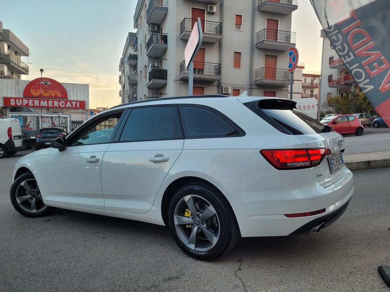 Audi A4 2.0 TDI 150 CV ultra S tronic Sport * Navi * Garantita 12 Mesi