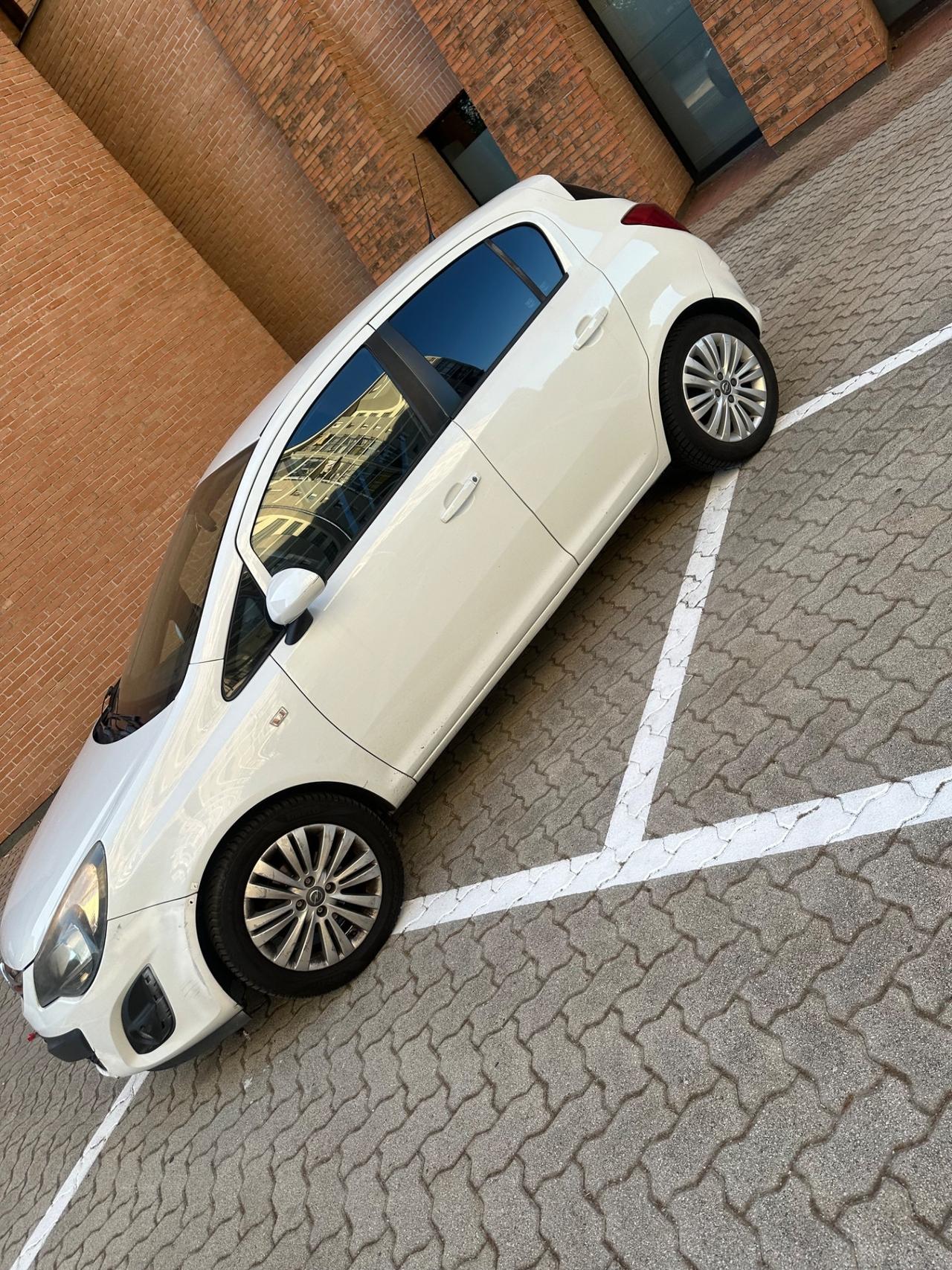 Opel Corsa 1.2 85CV 5 porte GPL-TECH Edition