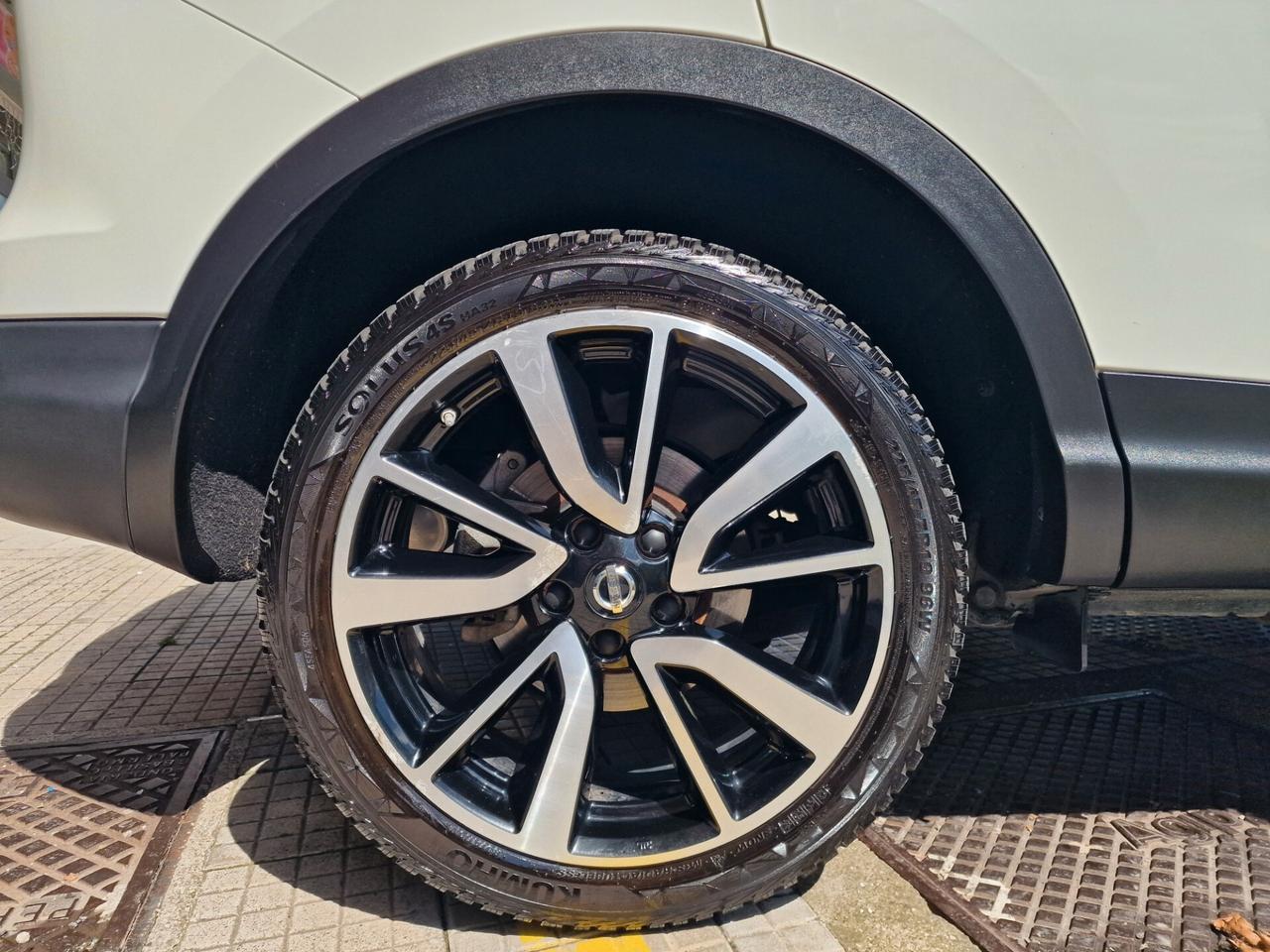 Nissan Qashqai 1.6 dCi 2WD Tekna AUTOMATICA Tetto Panoramico