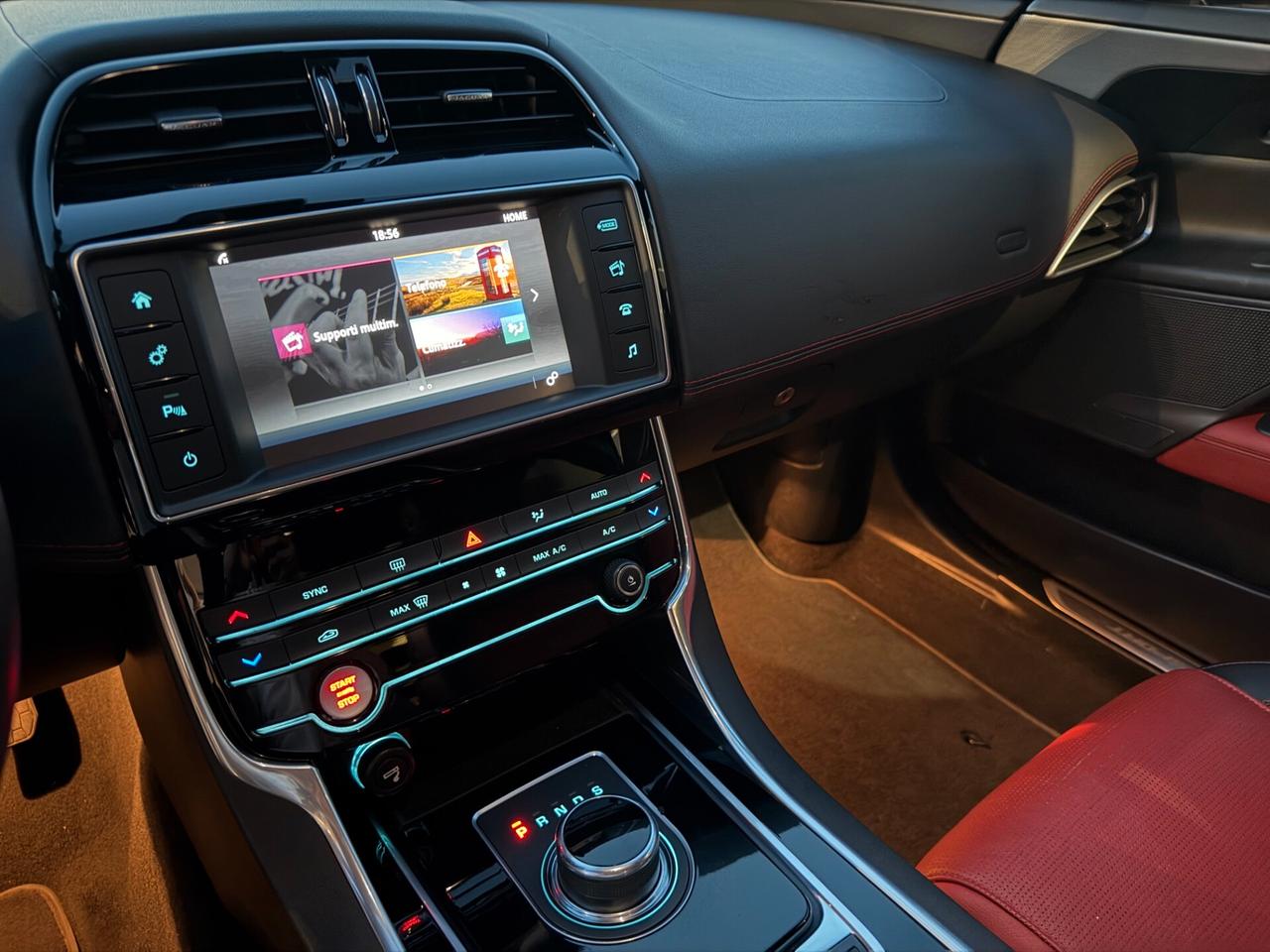 Jaguar XE 2.0 D Turbo R-Sport