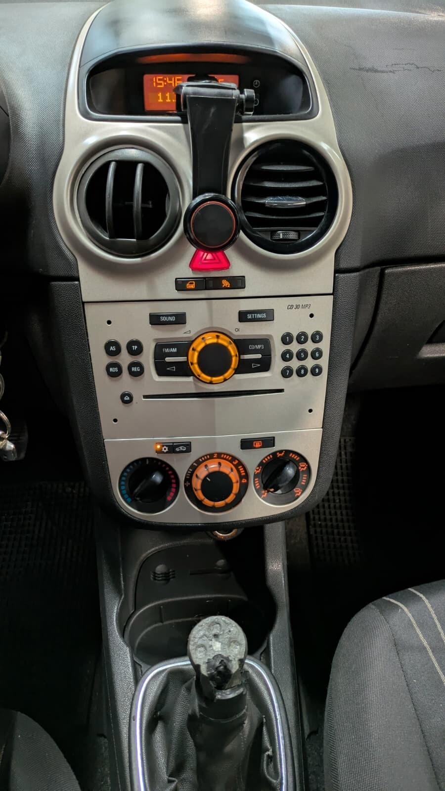 Opel Corsa 1.2 5 porte Cosmo