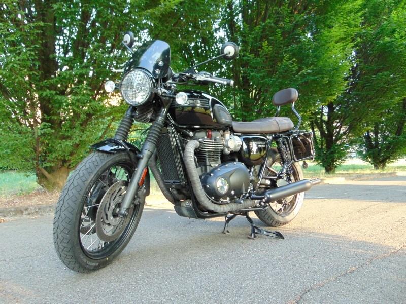 Triumph Bonneville T120 Black