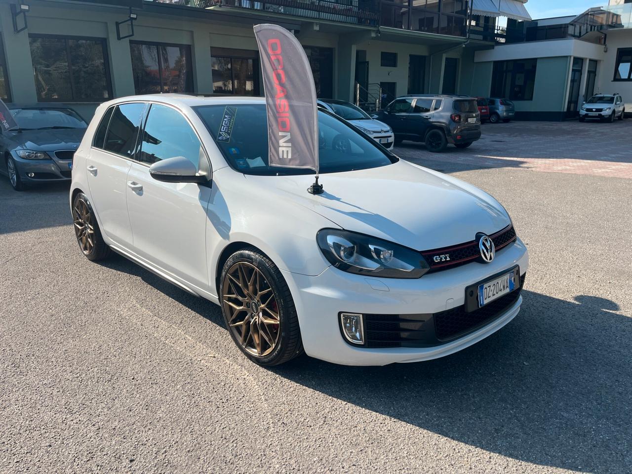 Volkswagen Golf GTI 2.0 TSI 5p.