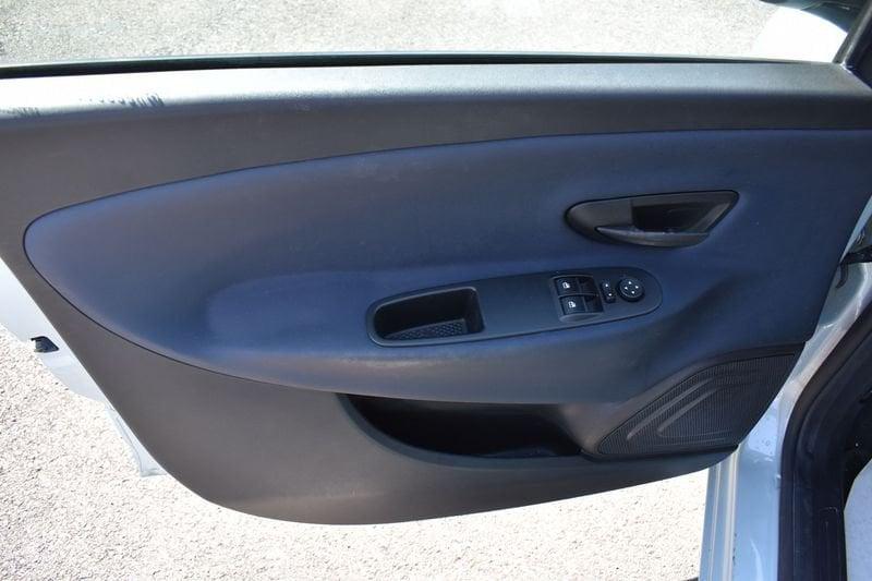 Lancia Ypsilon 1.0 FireFly 70cv Hybrid Gold Plus