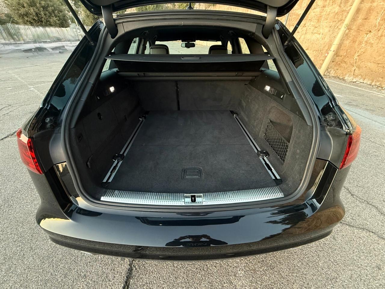 Audi A6 S-LINE EDITION/2.0 190CV/20"/CAR PLAY