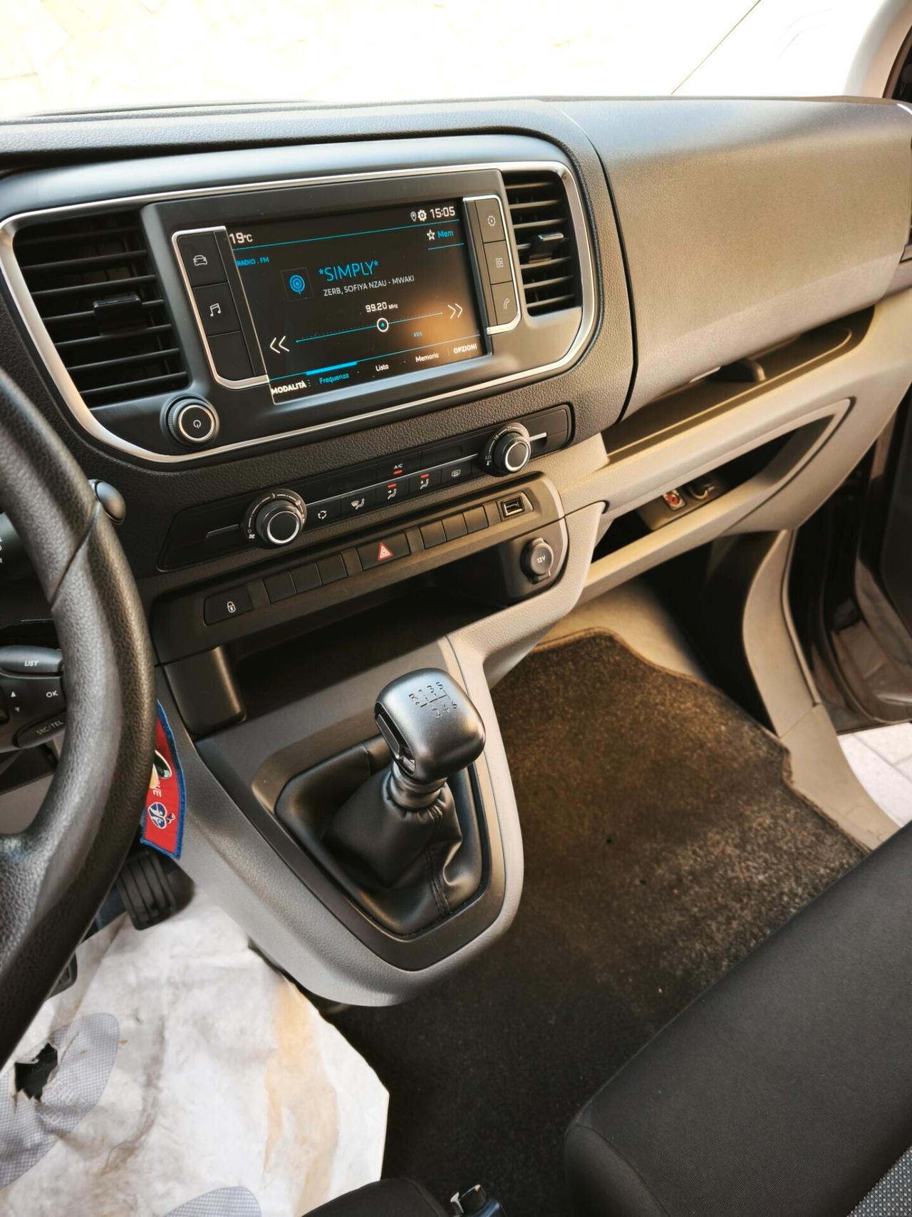 Peugeot Expert BlueHDi 100 S&S PC-TN Combi Compact