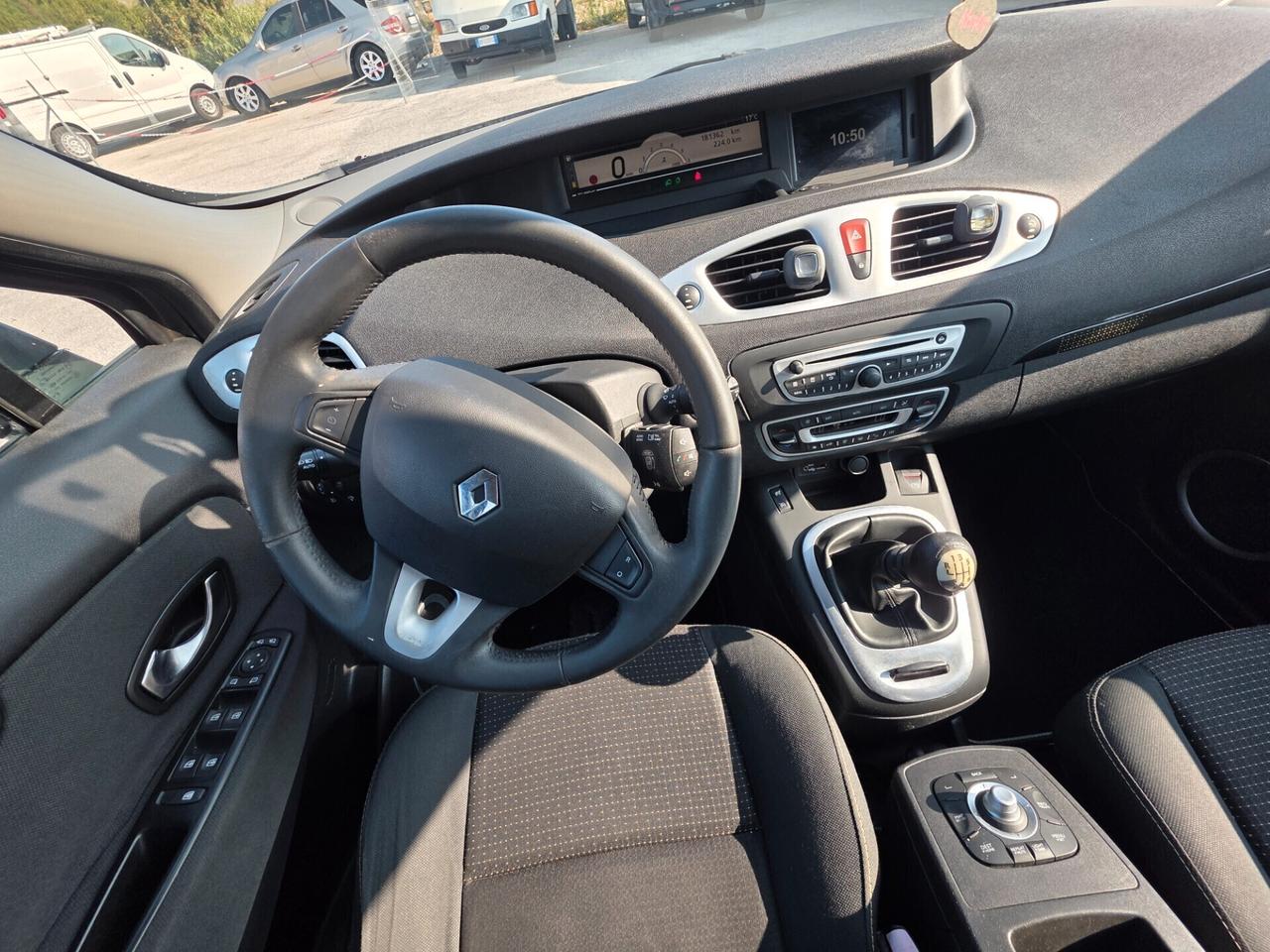 Renault Scenic Scénic X-Mod Terza Serie 1.5 dCi 110CV Luxe,sensori, retrocamera,navigatore,clima,bizona,freno elettronico