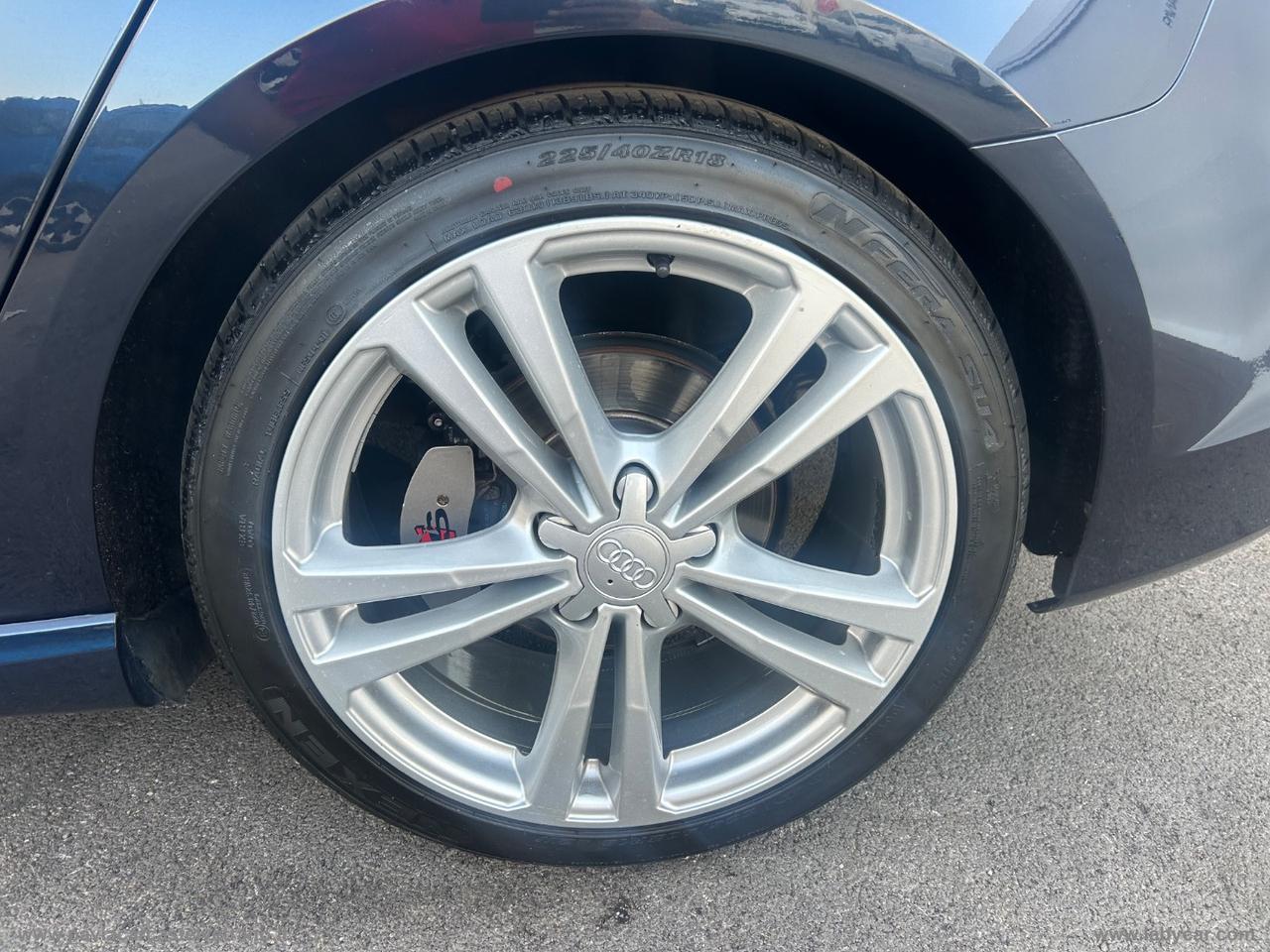 AUDI A3 SPB 35 TDI S tronic S-LINE