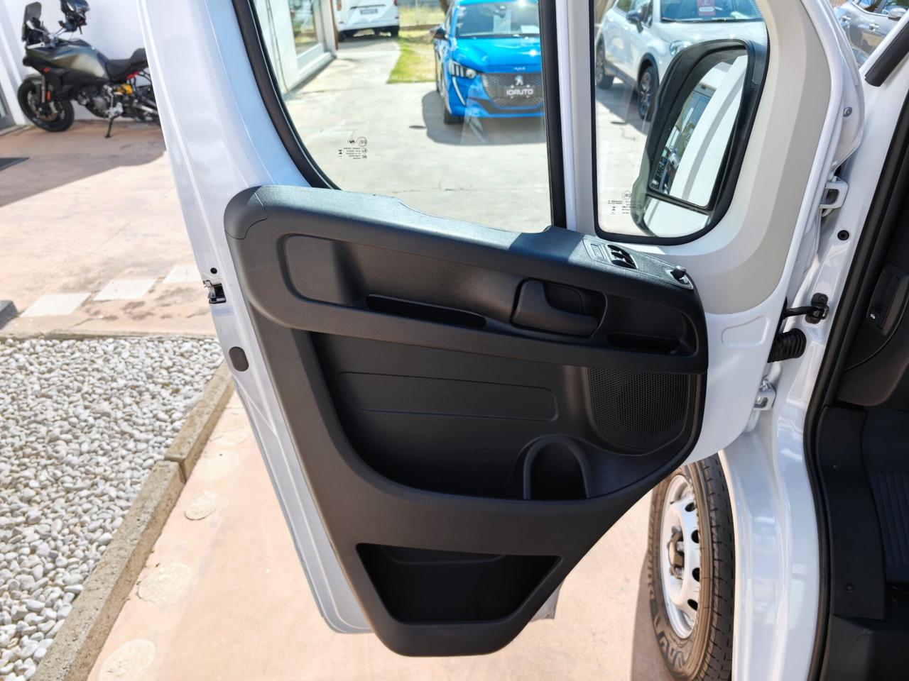 Fiat DUCATO 35 L2H2 2.2 diesel 140cv 2025