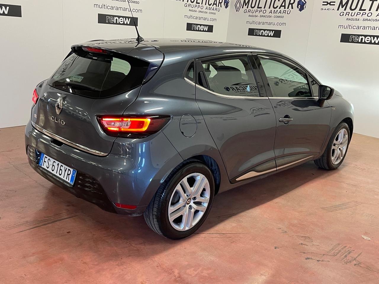 Renault Clio dCi 8V 90 CV 5 porte Moschino Intens