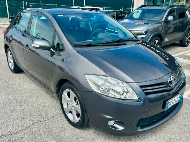 Toyota Auris 1.4 D-4D 5 porte Sol