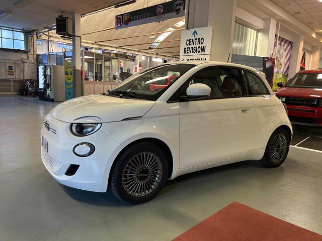 FIAT 500e Berlina 42 kWh Entry+Pack Tech