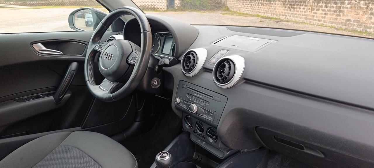 Audi A1 1.2 TFSI S line edition plus