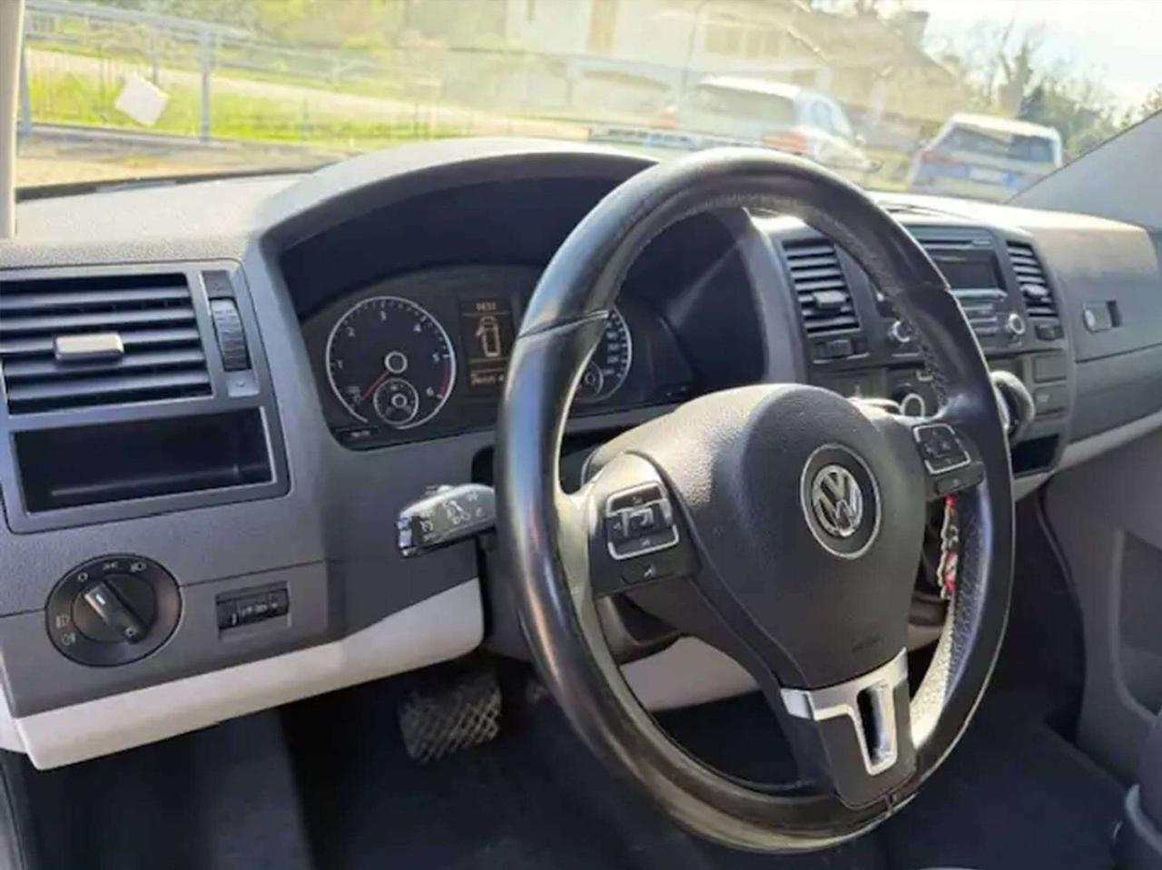 Volkswagen T5 Transporter DSG/Autocarro IVA ESPOSTA