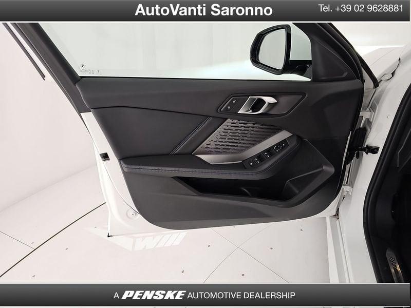 BMW Serie 1 118d 5p. Msport con doppio kit cerchi